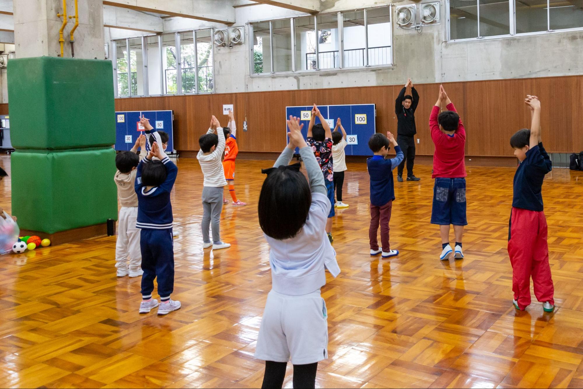 サムネイル - 桜美林大学で運動教室を開催